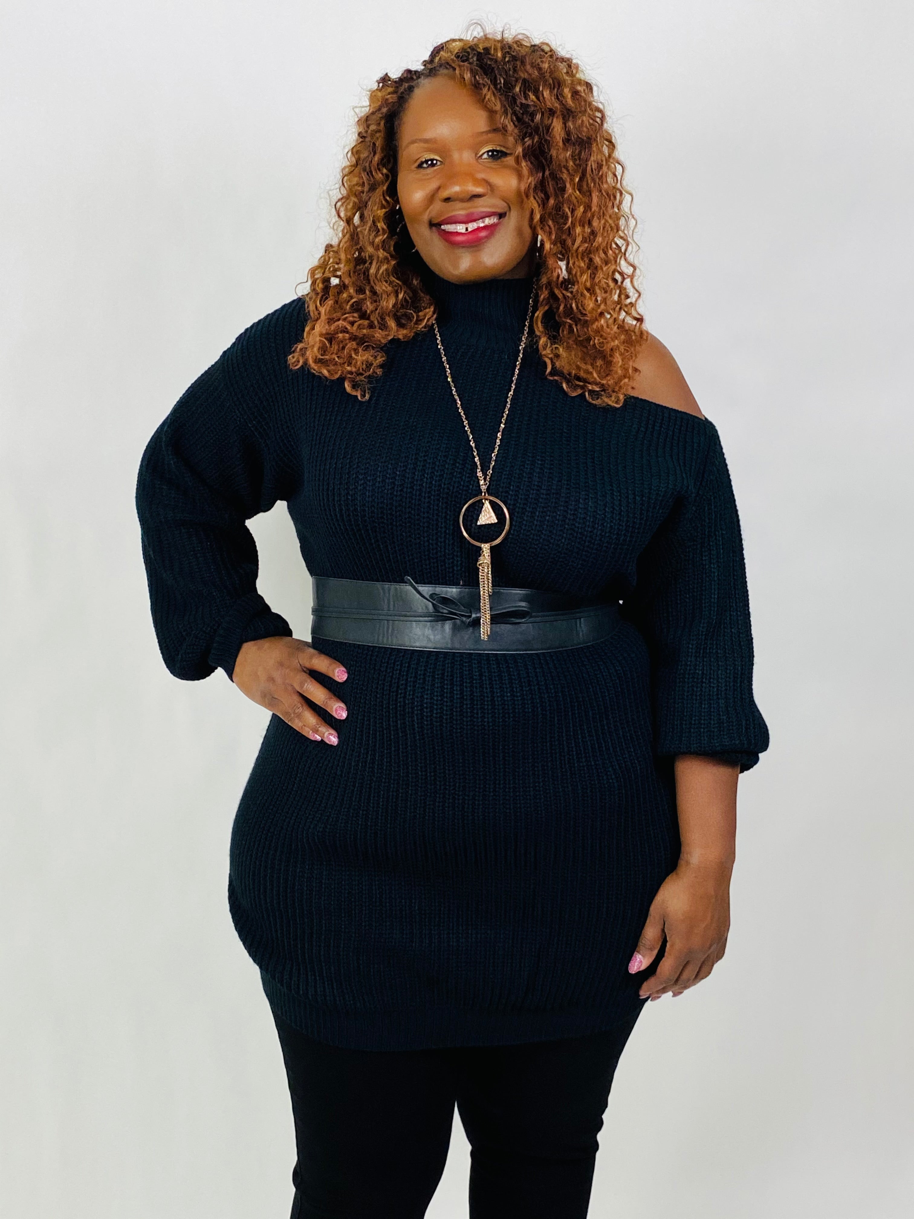 Plus size 2024 cold shoulder sweater